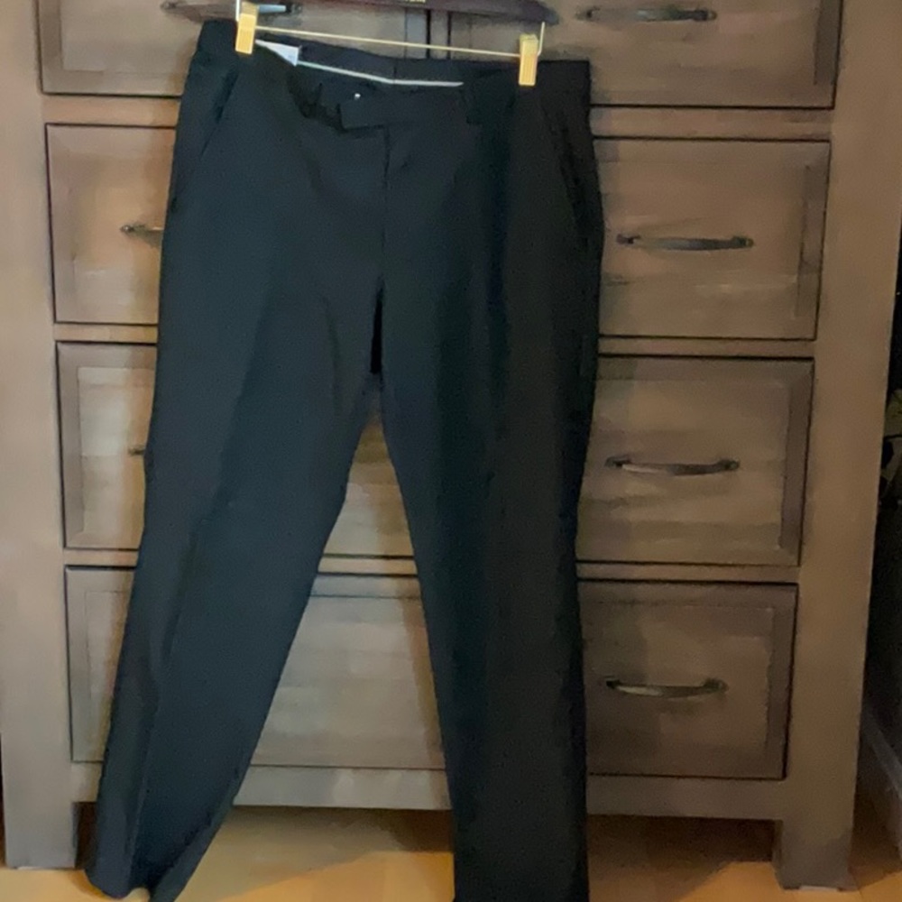 Hugo Boss wool dress pants 33R x 30L
